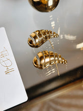 Load image into Gallery viewer, Manhattan 18K Gold Earrings
