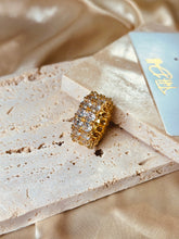 Cargar imagen en el visor de la galería, Double Up Gold Icy Ring
