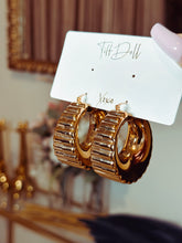 Cargar imagen en el visor de la galería, $175 BUNDLE DEAL- All 5 Powder Gold Earrings
