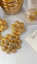 Звантаження та відтворення відео у перегляді галереї, Honeycomb Gold Earrings
