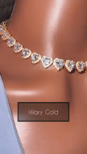 Video laden en afspelen in Gallery-weergave, Hilary Banks Icy Heart Necklace
