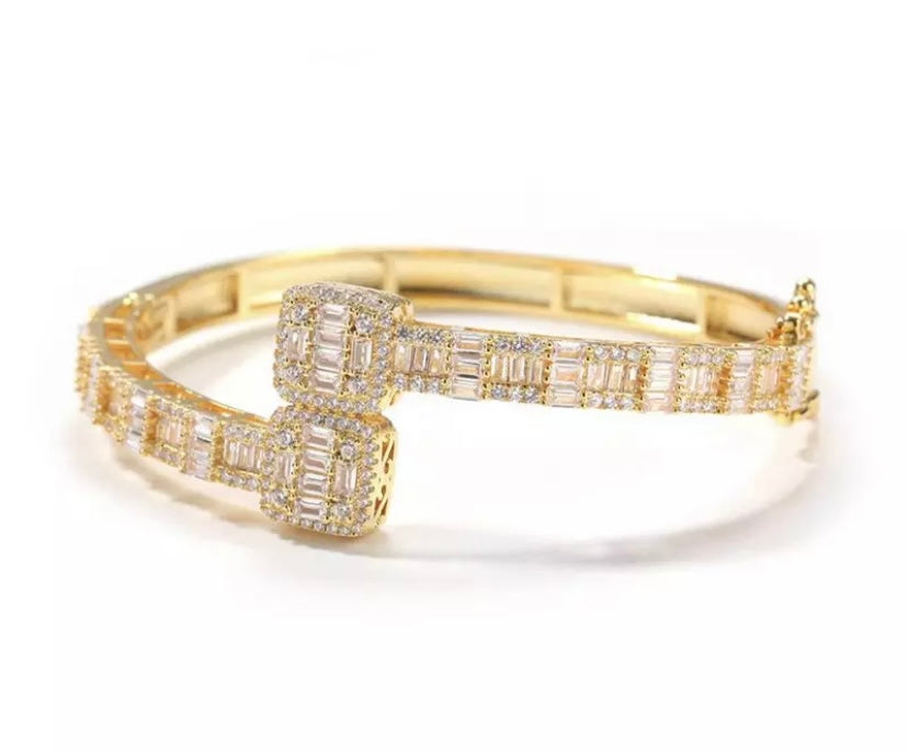 Khloe Drip Baguette Bangle (1 Bangle Included)