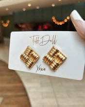 Load image into Gallery viewer, Cashmere Cassie Stud Earrings
